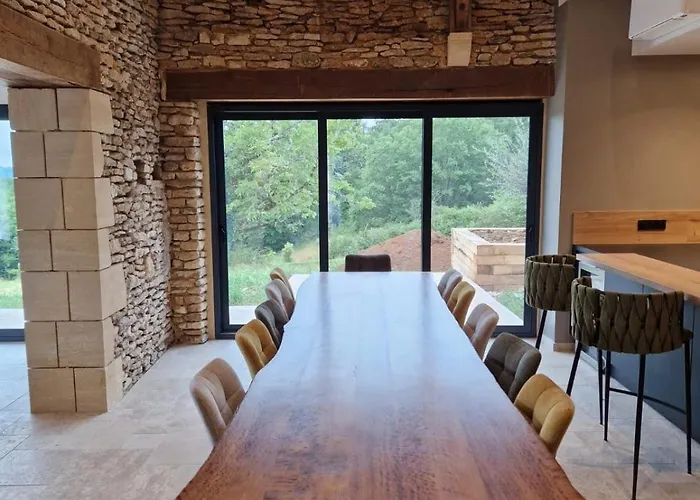 La Grange Du Peuch, 10 Personnes * Coly-Saint-Amand