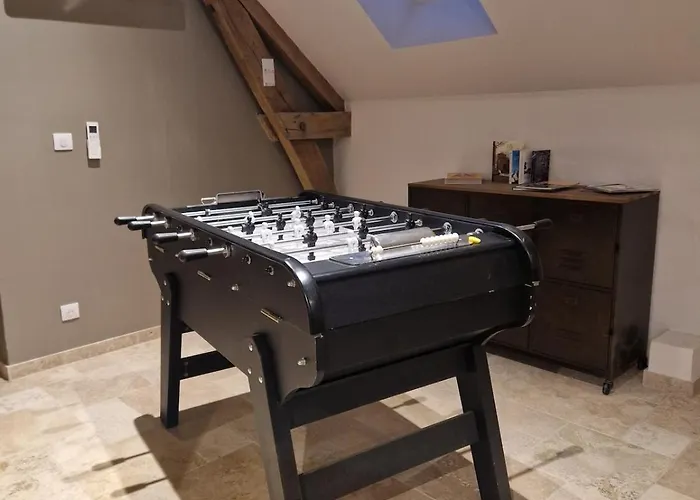 La Grange Du Peuch, 10 Personnes Ferienhaus Coly-Saint-Amand